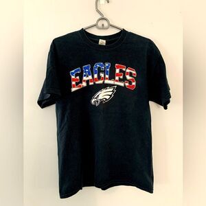 Philadelphia Eagles Graphic T-shirt Patriotic Black Size M